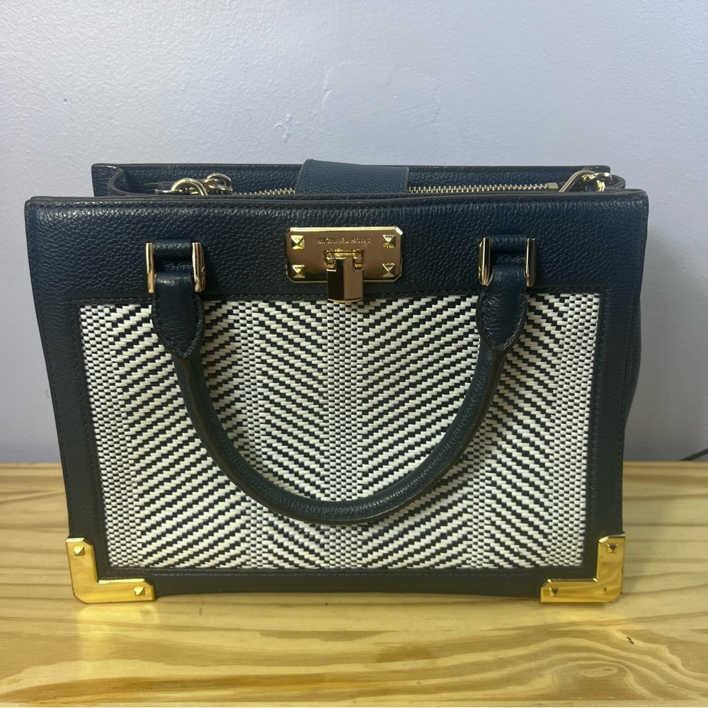 Michael Kors Kinsley MD Accordion Satchel Navy Blue and White